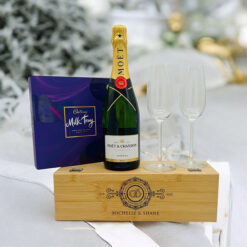 To Love & Bubbles – Personalised Moët Gift Box
